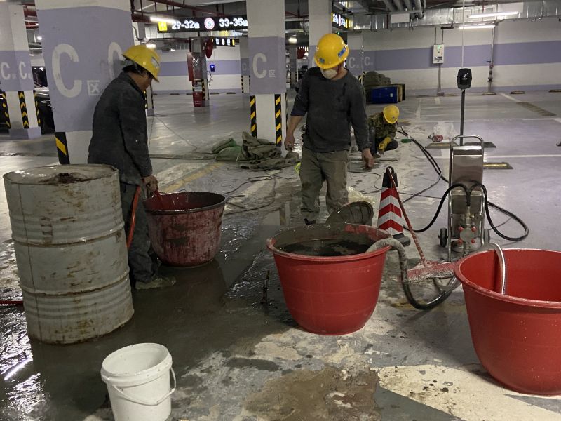 西安某高層住宅地下室底板返水注漿加固施工